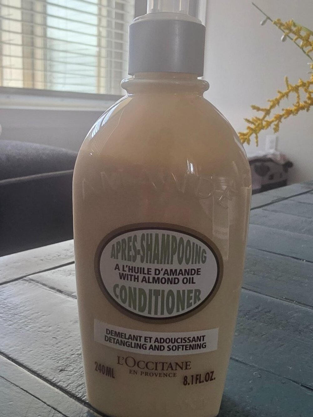NEW L’Occitane Almond Oil Conditioner 240ml – Hard-to-Find Full Size
